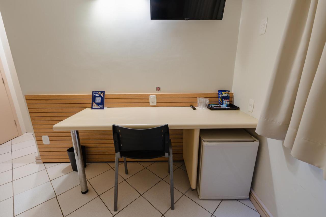 Hotel Caiua Express Умуарама Экстерьер фото