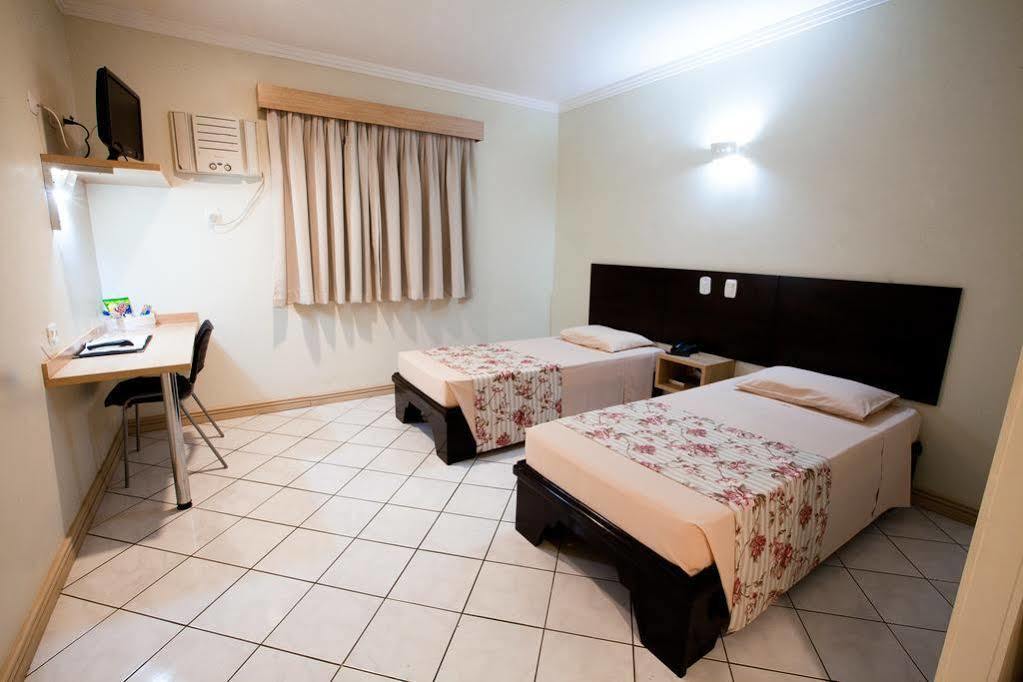 Hotel Caiua Express Умуарама Экстерьер фото